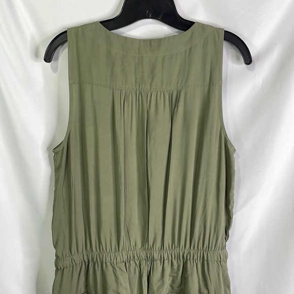 NWT Loft outlet green sleeveless jumpsuit - Picture 4 of 5
